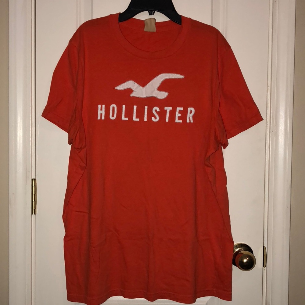 Hollister Tee